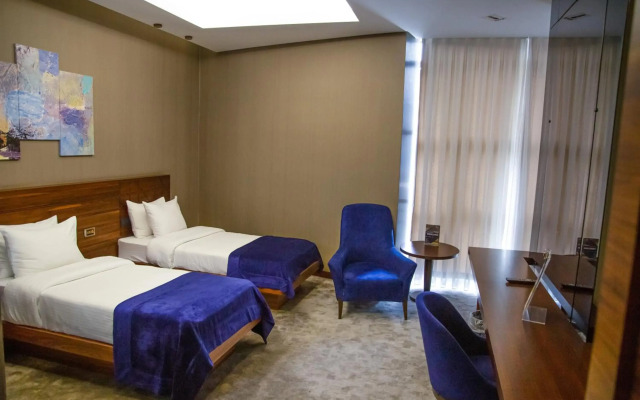 Hotel Gold Majesty