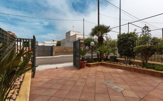 2348 Villino Mareluce by Barbarhouse