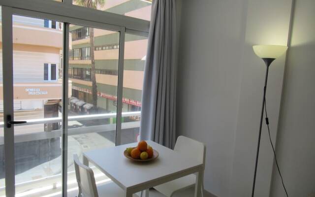 Apartamento Canteras vista mar lateral