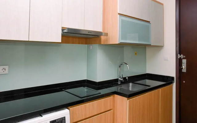 Fancy And Nice Studio Room At Menteng Park Apartment