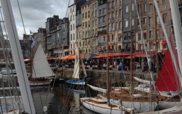 Rue Des Lingots Apartment