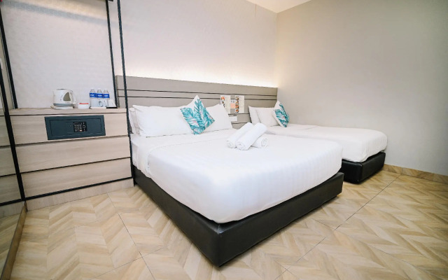 Worldview Grand Hotel