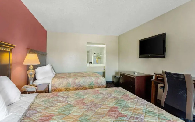 Days Inn Suites Manchester Tn