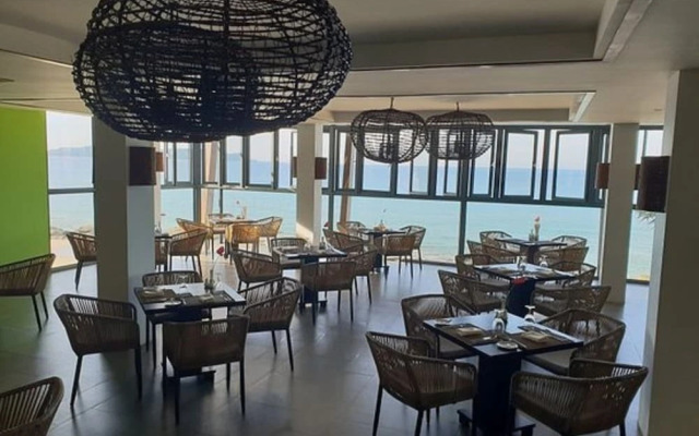 Silver Beach Hotel