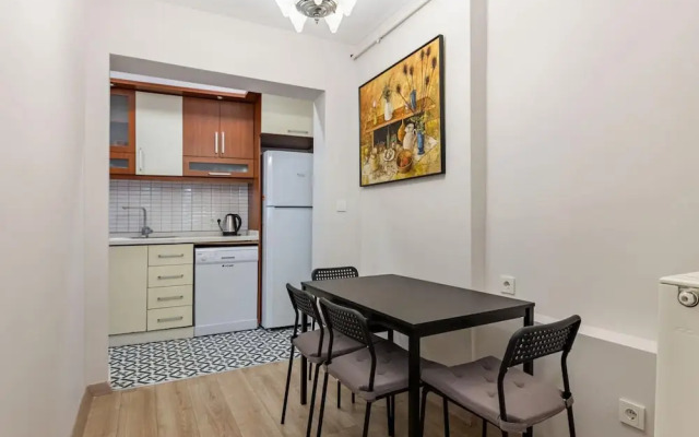 Duplex House Near Trendy Attractions in Sisli