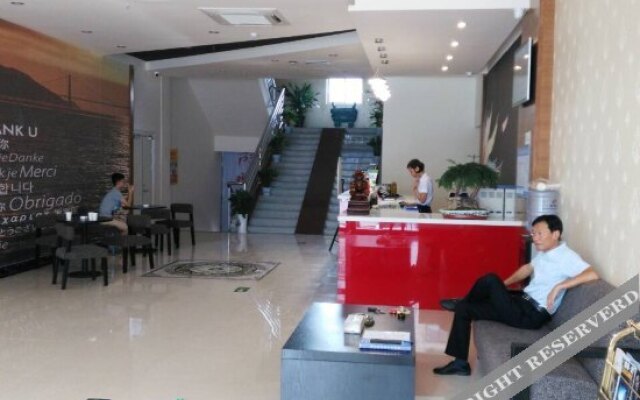 Qingmu Hotel(Shangyuan Street,Dongshan Subway Station,Nanjing)