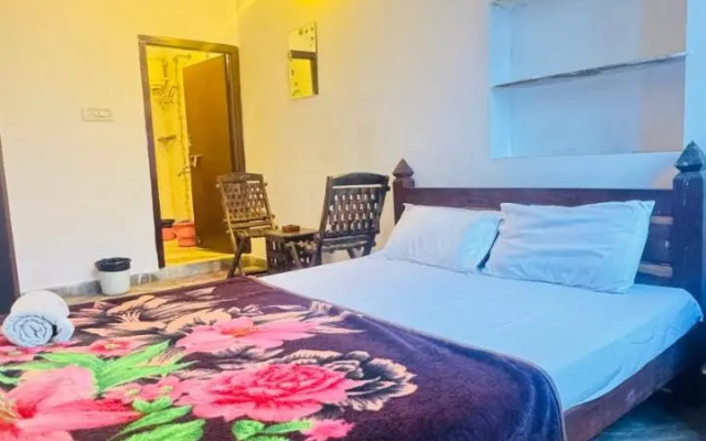 Suri Guest House