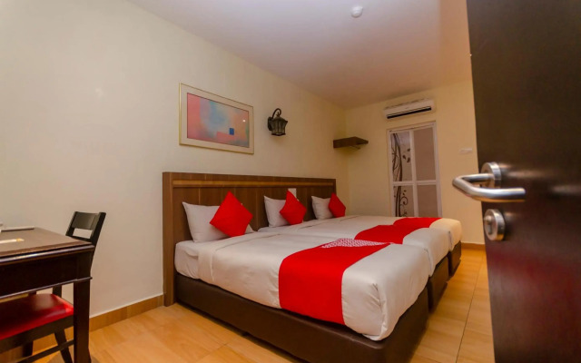 Super OYO 596 The Vintage Hotel