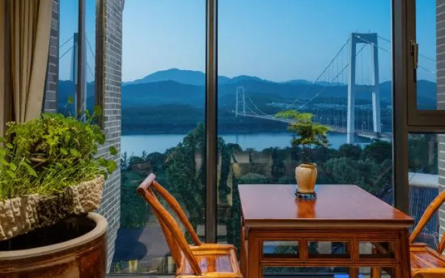 Shi Yunjian Homestay (Three Gorges Dam Tourist Area)