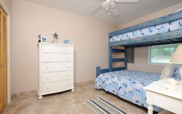 Pau Pau Beach Estate by Eleuthera Vacation Rentals