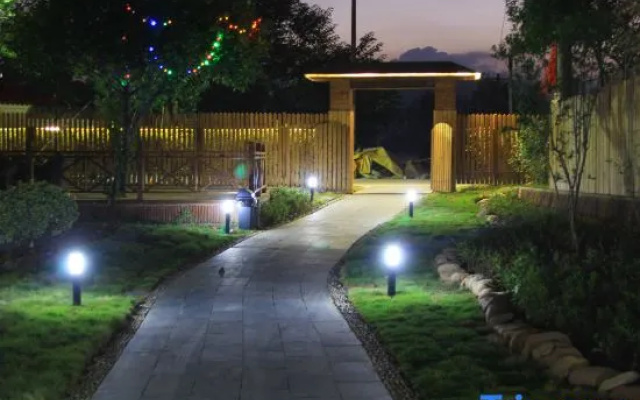 Weiduo Bieyuan Hostel