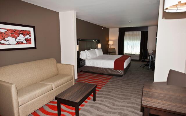 Holiday Inn Express & Suites Columbus - Easton Area by IHG