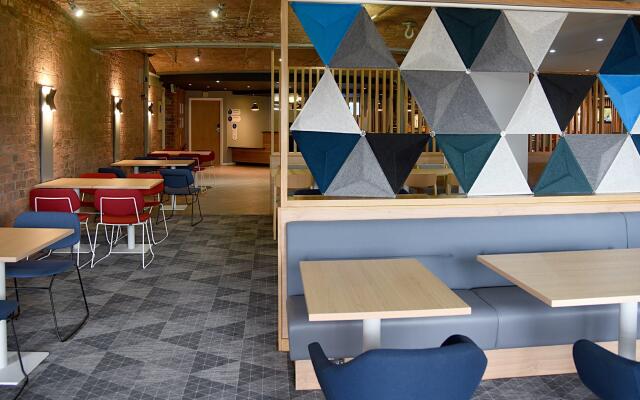 Holiday Inn Express Albert Dock by IHG