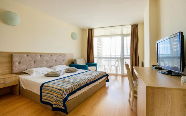 Royal Bay Resort