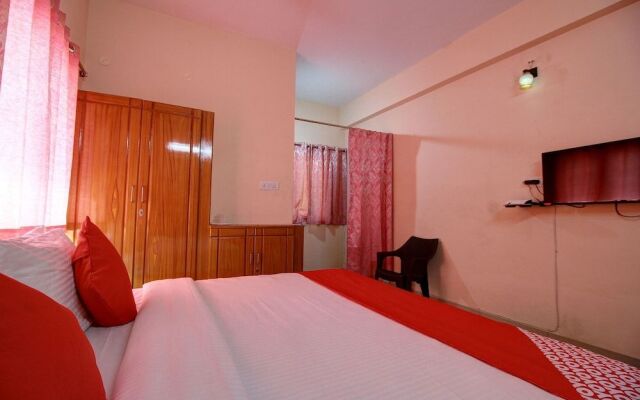 OYO 19110 Annapoorna Residency
