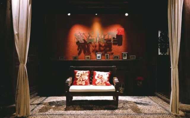 Wanruo Guli Qingquan Meisu Hotel