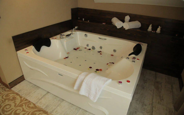Elgarden Hotel & Residence