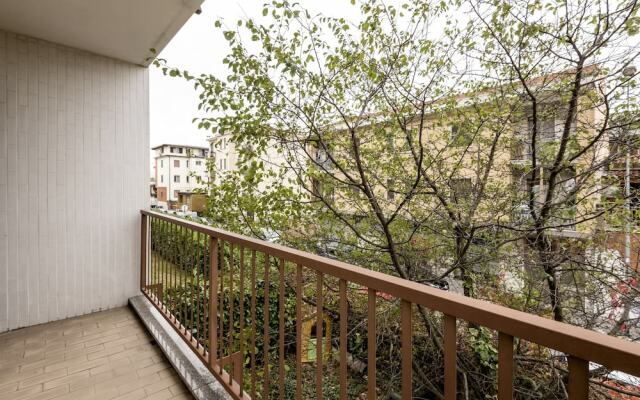 Suitelowcost Humanitas Apartment