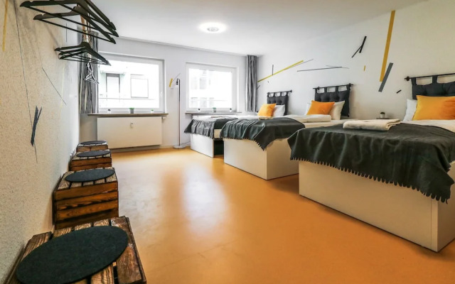 Designer hostel room for 4 2D