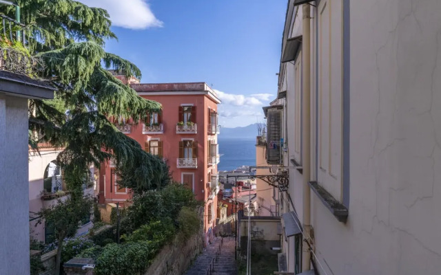 Via Annibale Caccavello 10 Primo Piano(No Front Desk Please Contact The Property 5 Days In Advance)