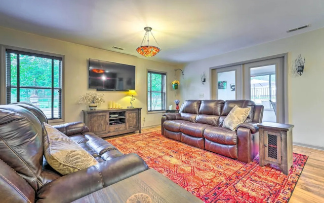 Pisgah Forest Farm Home: Outdoor Pool & Games