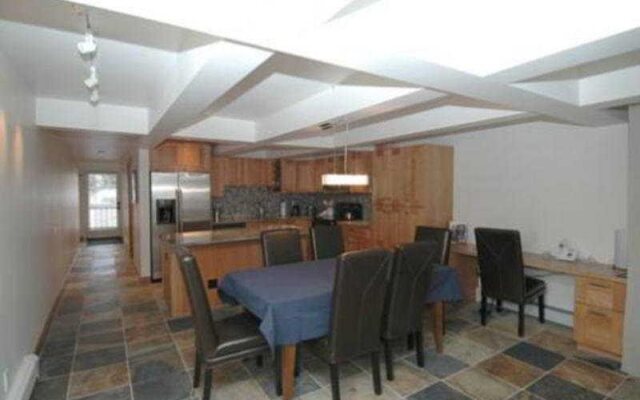 Cottonwood Condominiums