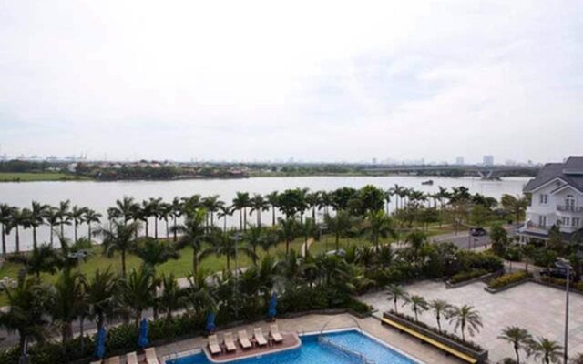 Modern Apartment River View