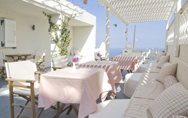 Villa Ilias Caldera Hotel