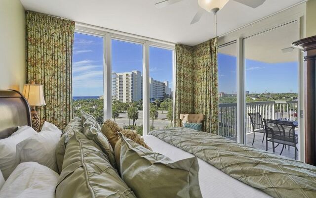 St Lucia 506 by RedAwning