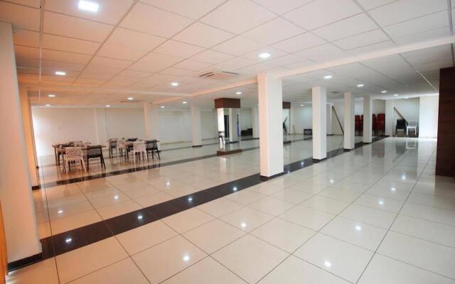 OYO Rooms Ahmedabad Airport Gandhinagar Highway