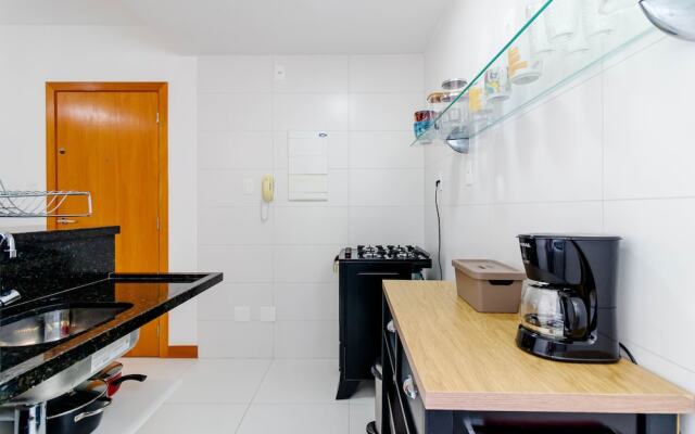 BR06 Quarto e Sala - 550m Praia da Barra