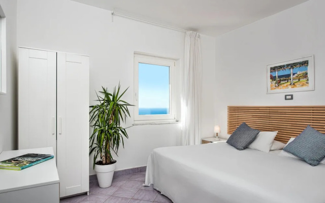 Blue-wave Experience Resort