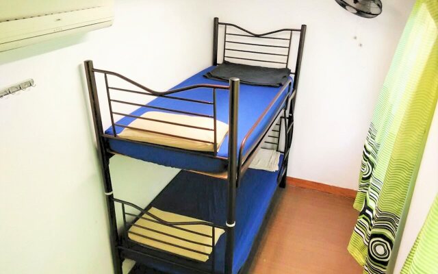 Backpacker's Freak Hostel & Guest House