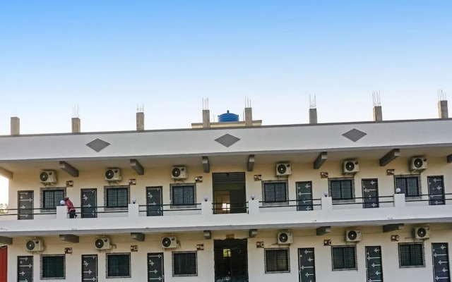 OYO 22722 Home Elegant 1BHK Malavli