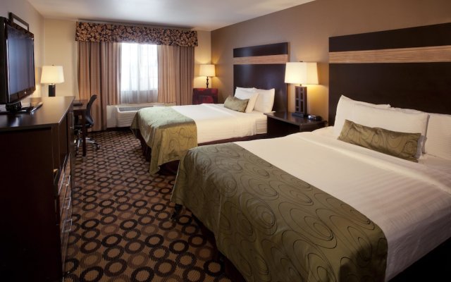 Quality Inn & Suites Emerald Downs