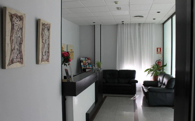 Hotel Barajas Plaza Madrid