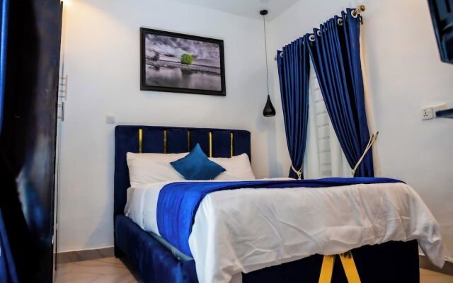 El Elyon Hotel and Suites