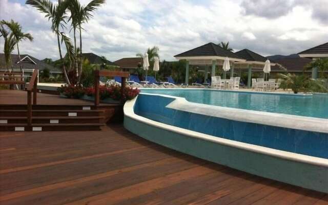 Fern Court Apartment With Oceanic View III