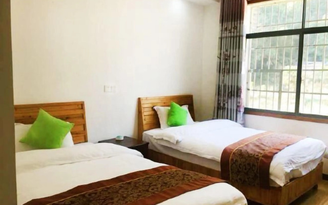 Zhangjiajie Stockaded Village Inn