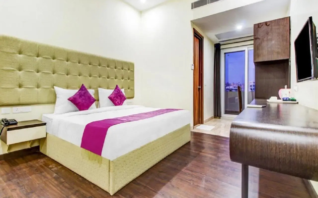 Hotel Mavens Orange Gurgaon