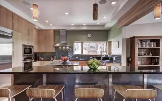 White Cloud Mountain Home