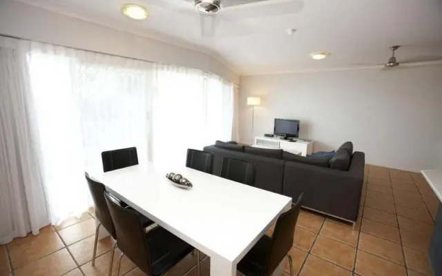 Mariners North Holiday Apartments