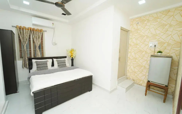 Blue Horizon Apartment 2bhk Nr Marina Beach