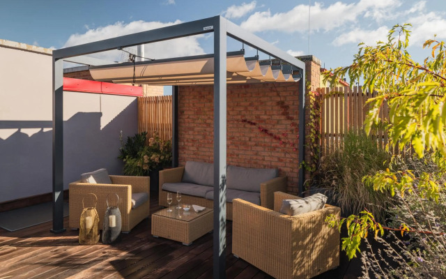 Sophisticated Apartment in Vinohrady by Prague Days