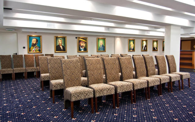 Hill Hotel