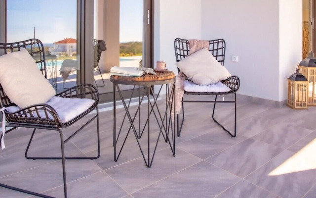 Romantic Villa Helidoni