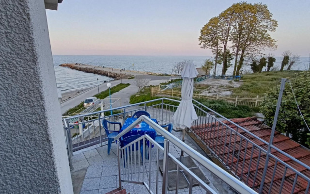 Nikolovi Home Apartments