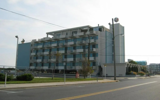 Oceanfront Pan American Hotel