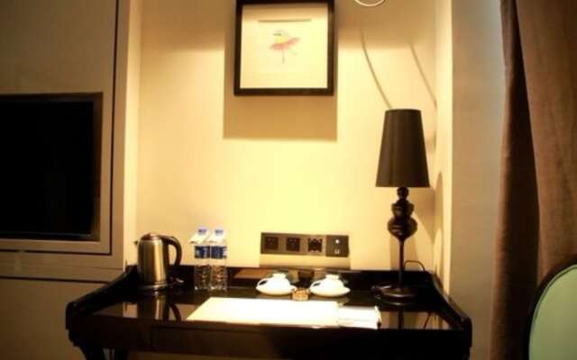 Xana LITE Hotel 5th Avenue Branch