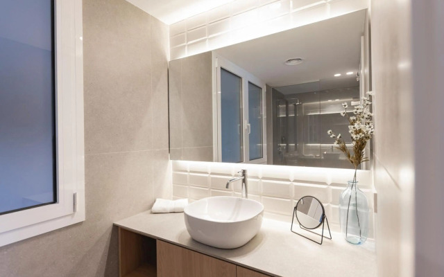 Bravissimo Falcó, 3 bedrooms and balcony